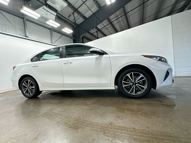 2022 Kia Forte LXS White at Subaru and VW of Moon Township