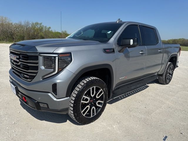 2023 GMC Sierra 1500 AT4 Crew Cab 4WD