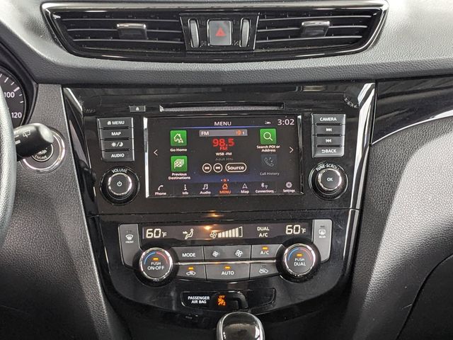 2022 Nissan Rogue Sport SL photo