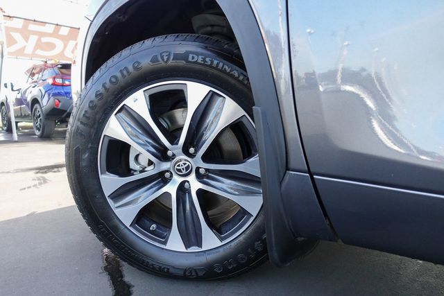 used 2022 Toyota Highlander car, priced at $33,000