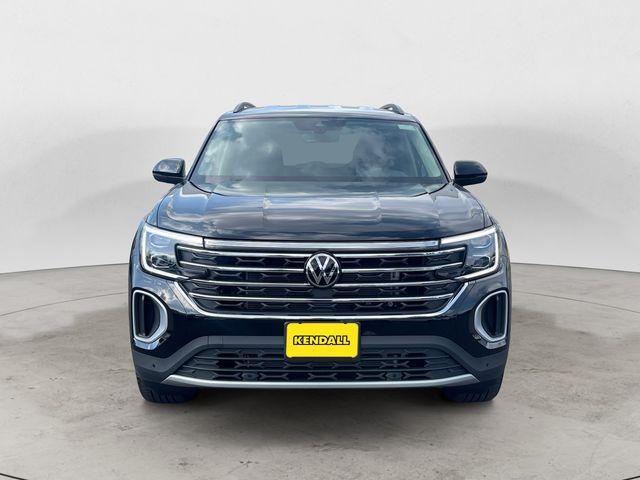 New 2026 Black Volkswagen SE w/Technology image 8