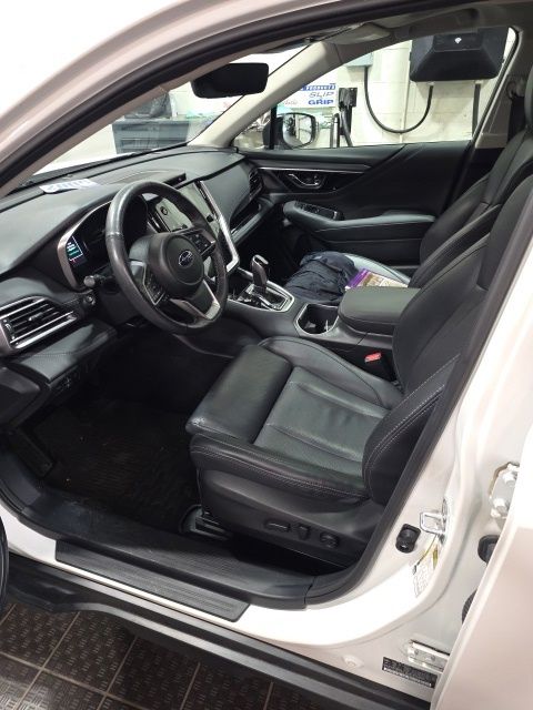 2024 Subaru Outback Limited White at Sutliff Volkswagen