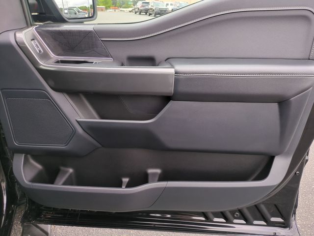 Used 2023 Agate Black Metallic Ford XLT image 32