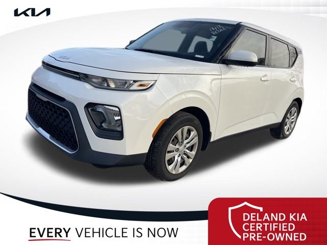 2022 Kia Soul LX's photo