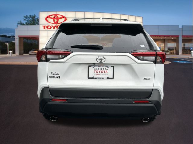 2024 Toyota RAV4 XLE 27