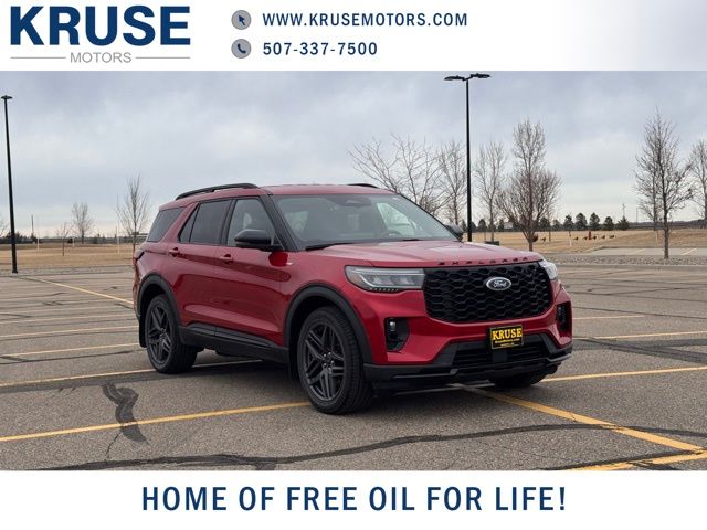 2025 Ford Explorer ST-Line