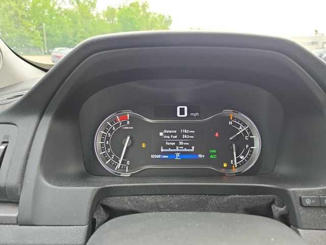 View vehicle photo 7