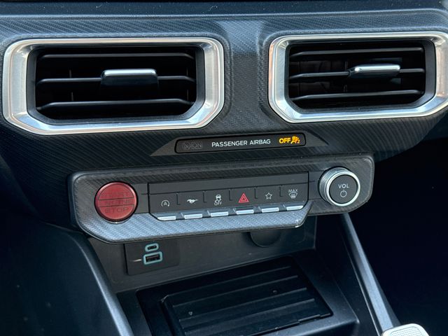 Used 2024 White Ford EcoBoost Premium image 24