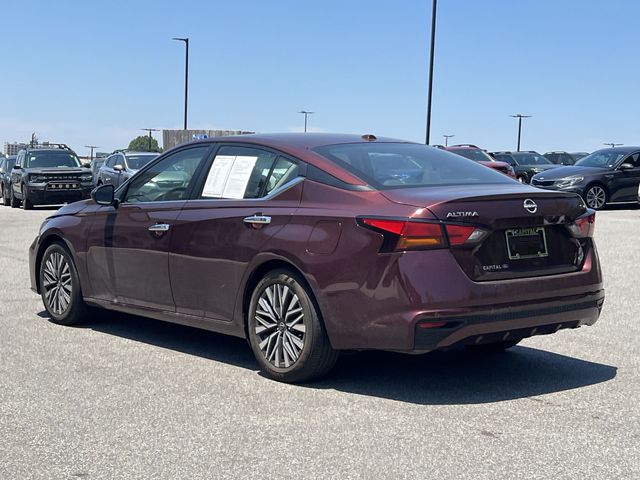 Used 2024 Red Nissan 2.5 SV image 11