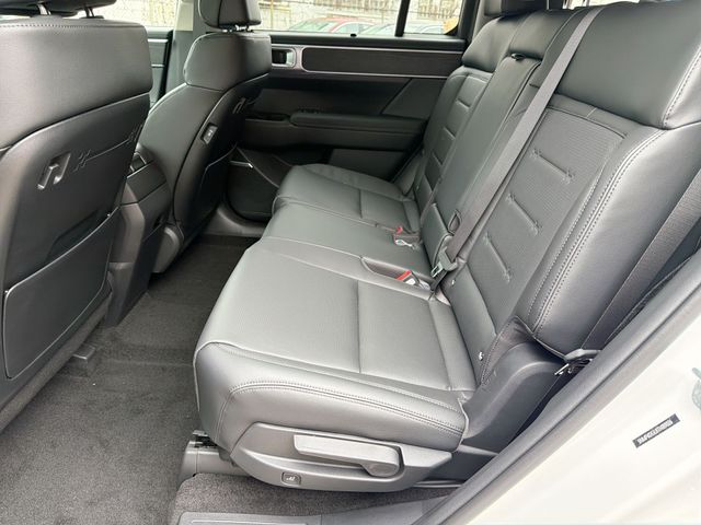 New 2026 White Hyundai Limited image 27