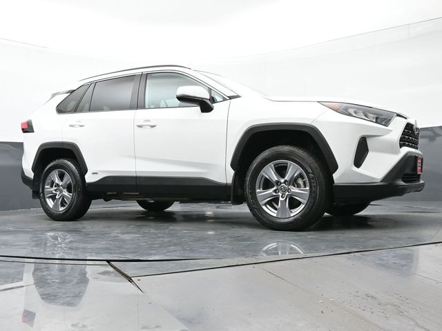 2022 Toyota RAV4 Hybrid LE 37