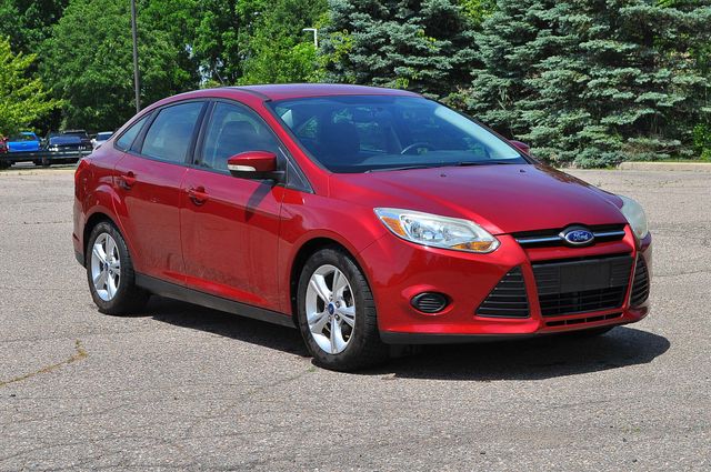 Ruby Red 2014 Ford Focus SE Sedan Front-Wheel Drive 6-Speed Automatic