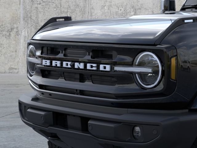 2026 Shadow Black Ford Bronco Outer Banks 4X4 SUV