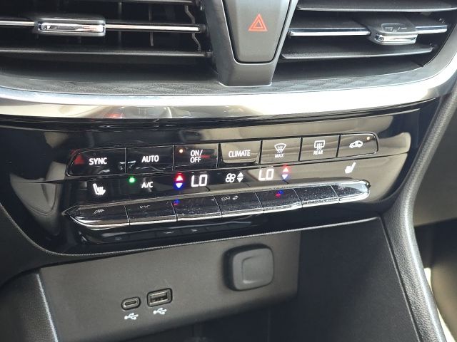 2024 Buick Encore GX Avenir:C02570