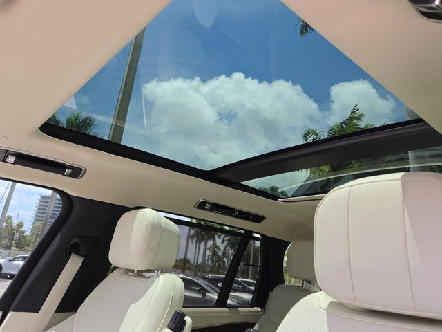 Used 2025 Land rover Range Rover SUV