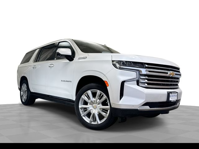 White (Iridescent Pearl Tricoat) 2023 Chevrolet Suburban SUV / Crossover Four-Wheel Drive Automatic