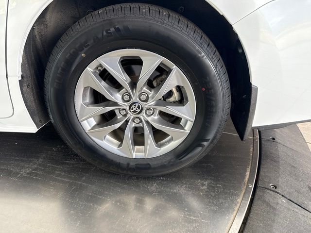 Used 2025 Toyota Sienna Van