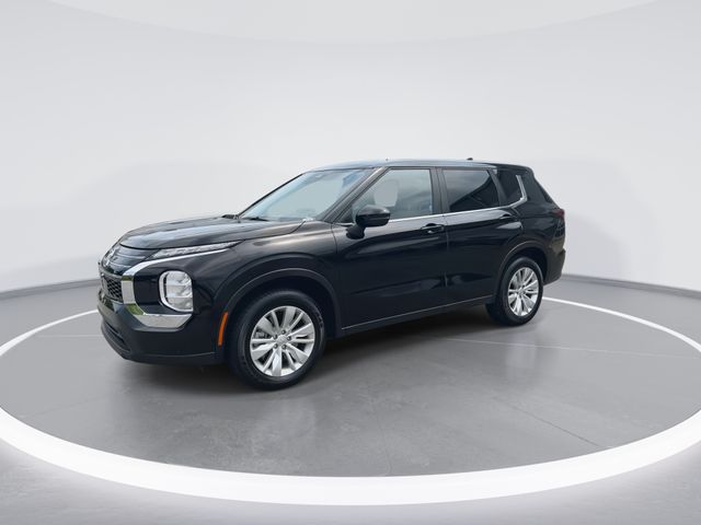 Used 2025 Black Mitsubishi ES image 4