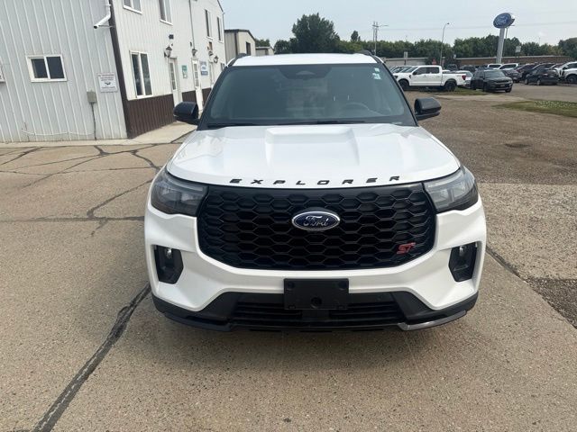 2025 Star White Metallic Tri-Coat Ford Explorer ST 4X4 SUV