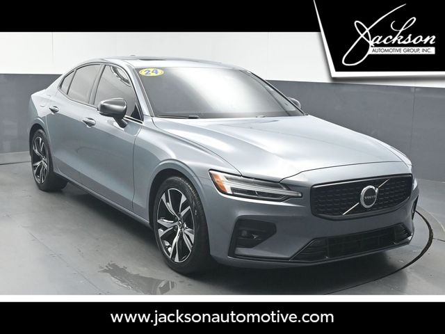 2024 Volvo S60 B5 Core Dark Theme FWD   