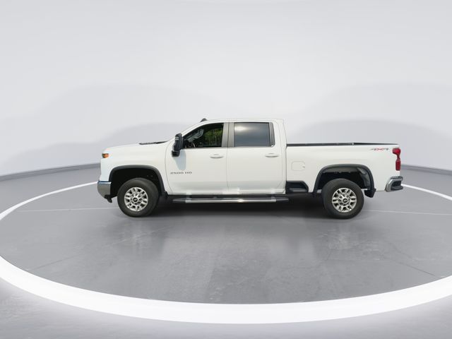 Used 2025 White Chevrolet LT image 6