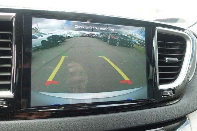 used 2024 Chrysler Pacifica car, priced at $25,889