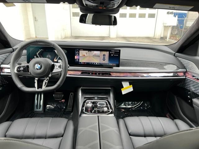 2024 BMW 7 Series 760i xDrive 12