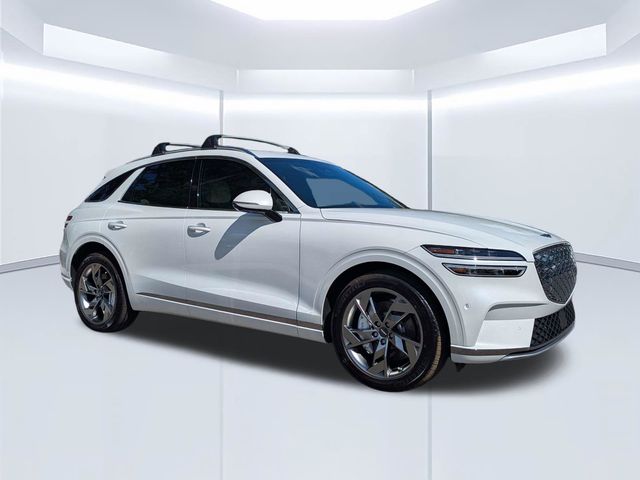 Used 2025 GENESIS GV70 Advanced with VIN 5NMMCET19SH005789 for sale in Charleston, SC