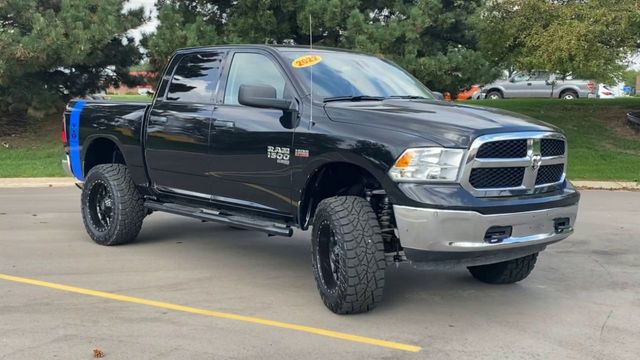 2022 Ram 1500 Classic SLT 2