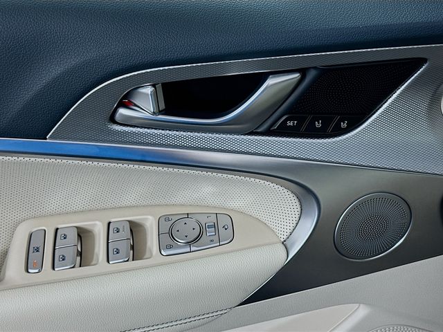 Thumbnail: 2026 Genesis G70 - 18