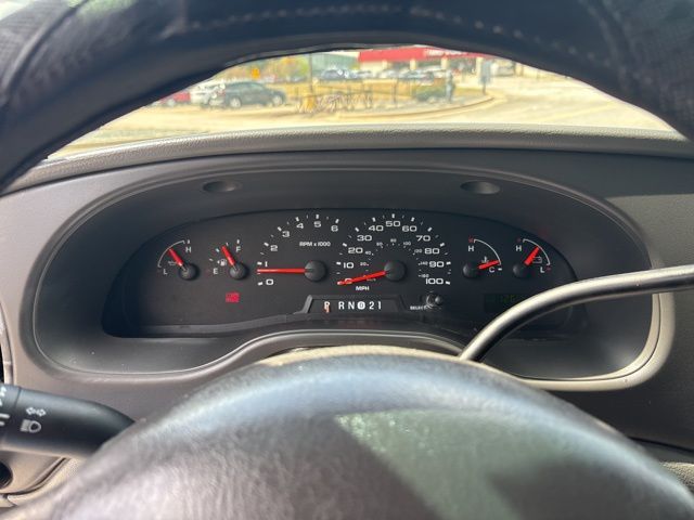 Used 2005 White Ford Commercial image 13