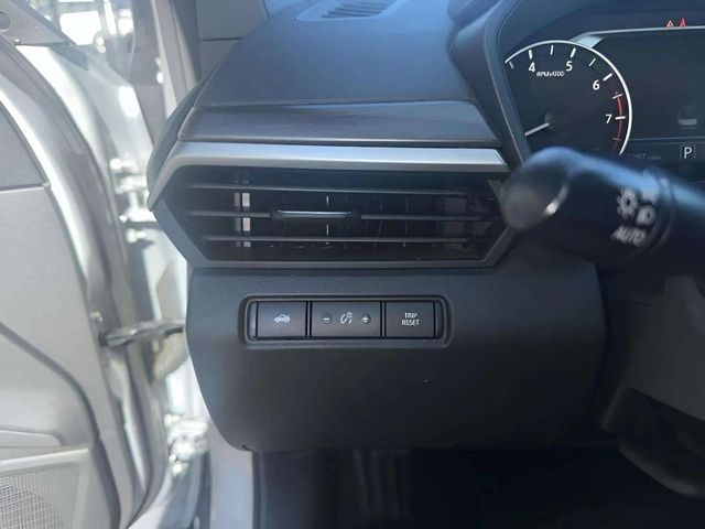 NissanAltima9