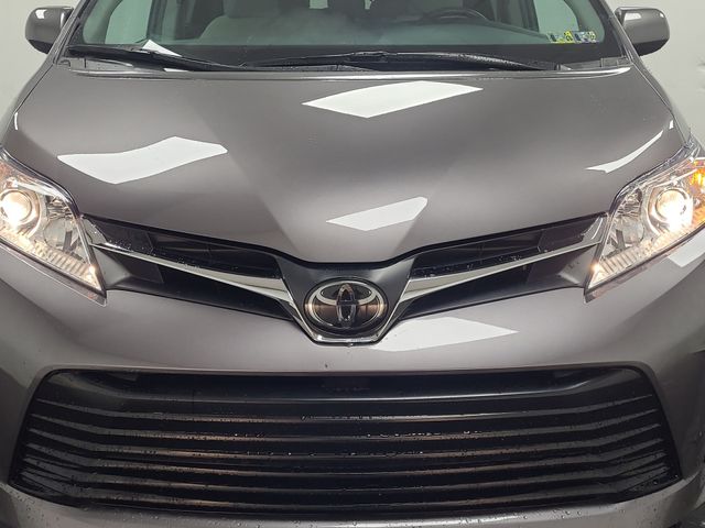 2018 – Toyota – Sienna