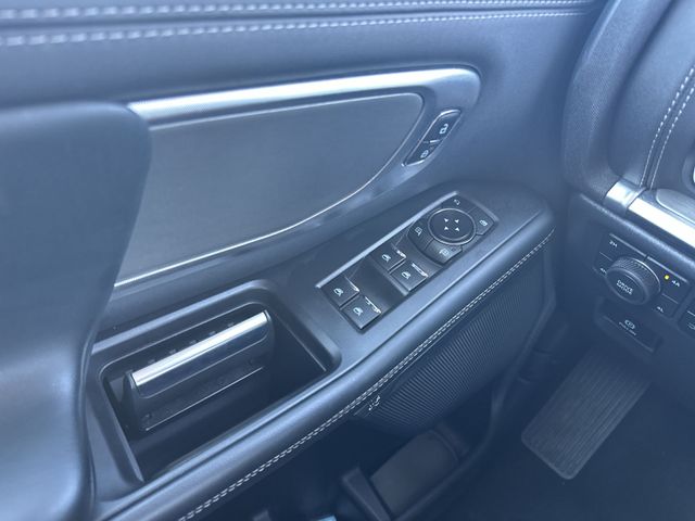 Used 2025 White Ford Platinum image 14
