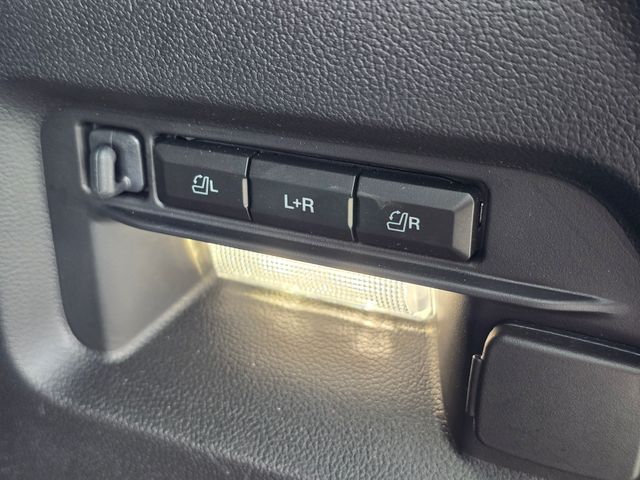2025 Ford Explorer ST:169584A