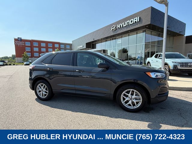 Gray 2021 Ford Edge SUV / Crossover All-Wheel Drive 8-Speed Automatic