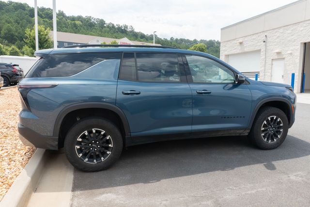 Used 2024 Chevrolet Traverse SUV