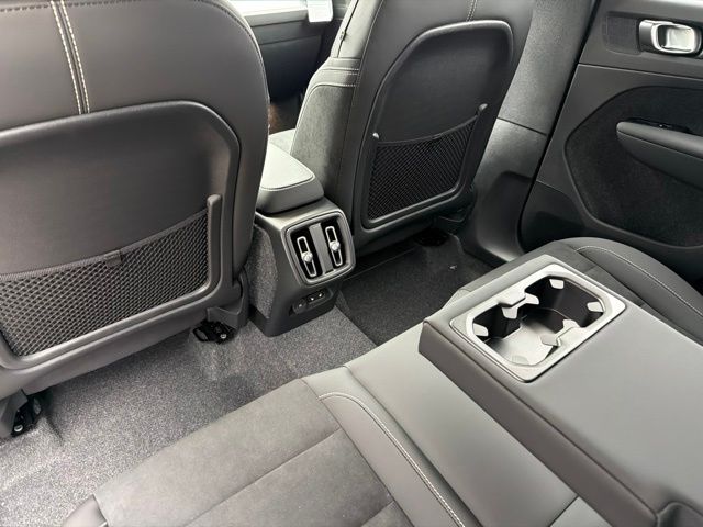 New 2026 Black Volvo B5 Ultra Black Edition image 8