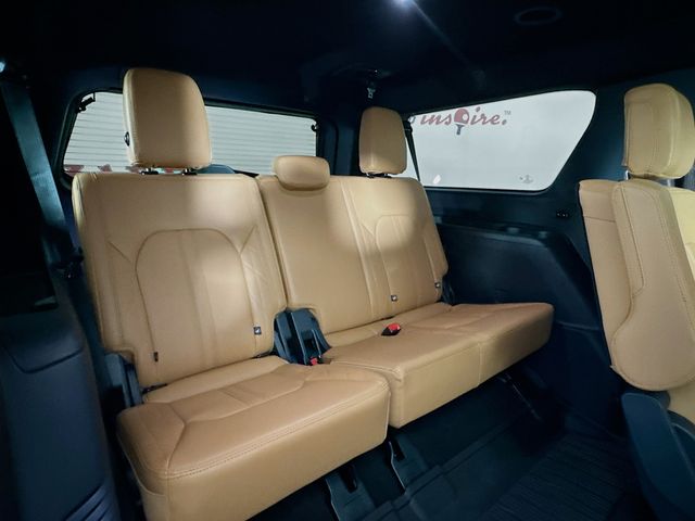 2024 Star White Metallic Tri-Coat Ford Expedition Max Platinum 4X4 SUV