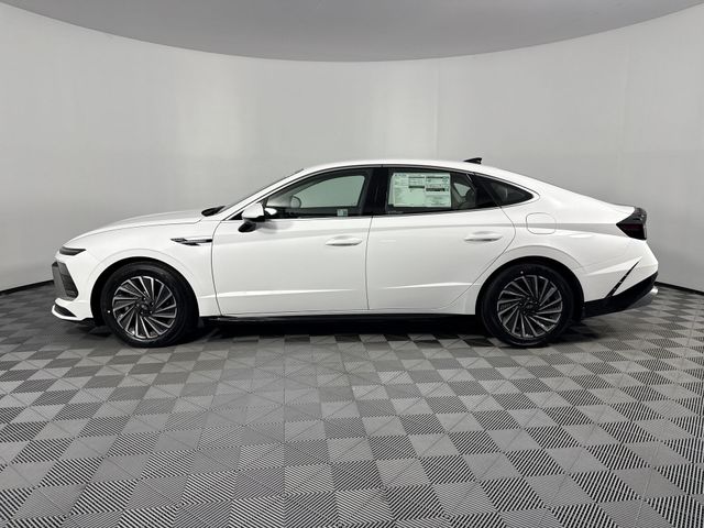 New 2025 Hyundai Sonata Hybrid For Sale in Indianapolis, IN