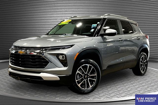 Sterling Gray Metallic 2024 Chevrolet Trailblazer SUV / Crossover Four-Wheel Drive 9-Speed Automatic