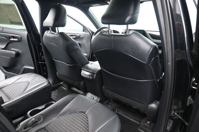 Used 2021 Toyota Highlander SUV