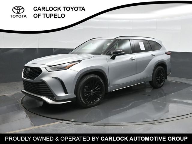 Celestial Silver Metallic 2024 Toyota Highlander SUV / Crossover Front-Wheel Drive 8-Speed Automatic