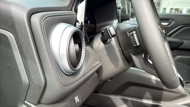 new 2026 Chevrolet Colorado car, priced at $43,040