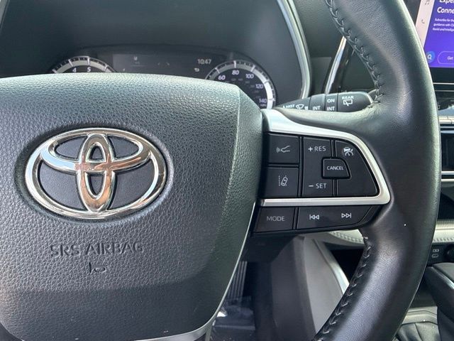 2023 Toyota Highlander - $30,888