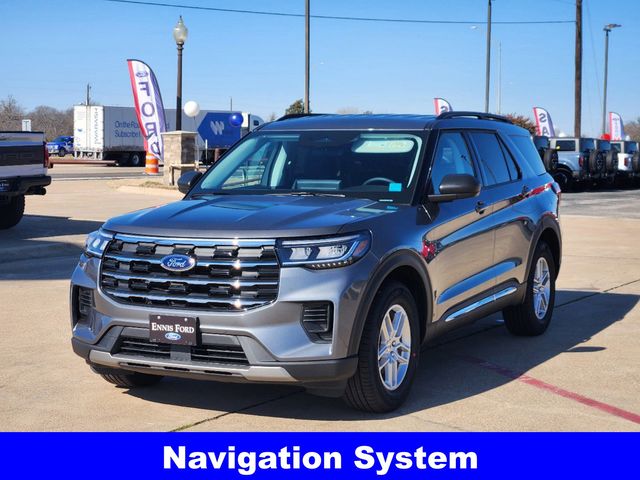 2025 Ford Explorer Active photo