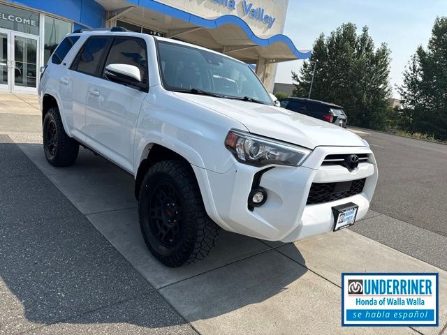 White 2021 Toyota 4Runner SUV / Crossover Four-Wheel Drive 5-Speed Automatic Overdrive