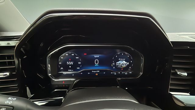 Used 2025 White Chevrolet RST image 16