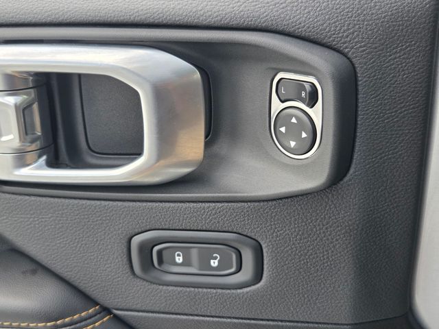Used 2024 Silver Jeep Sahara 4xe image 29