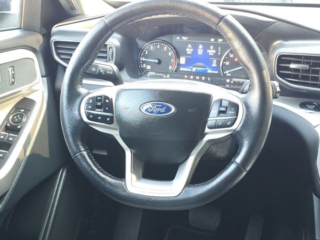 2023 Ford Explorer XLT:B02479